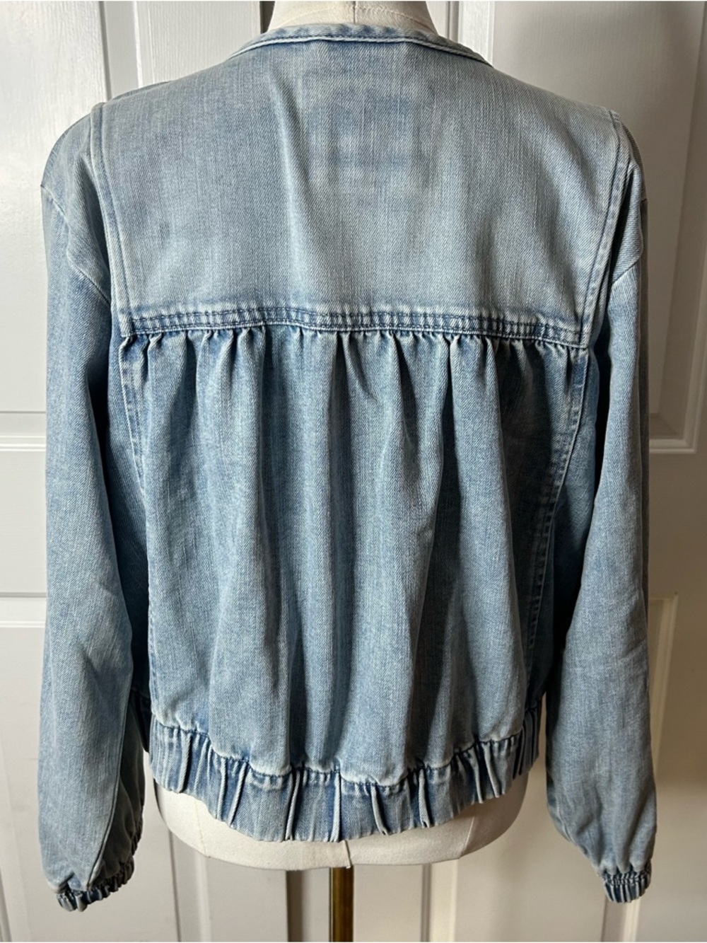 LOGO by Lori Goldstein Seamed Denim Zip Front Jacket (size small) - Picture 2 of 8